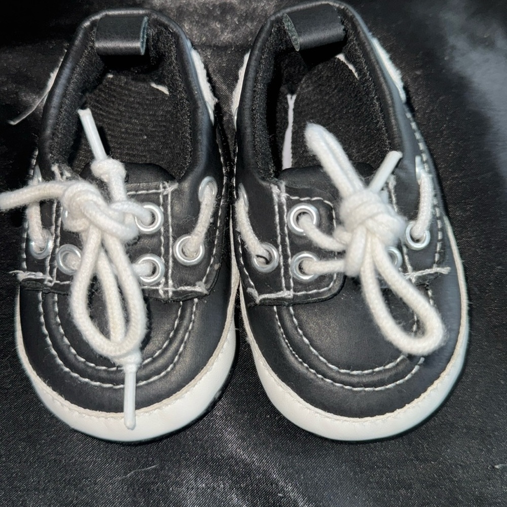Newborn shoes 0-6 months